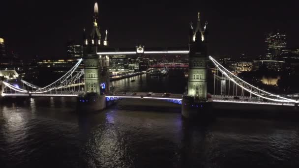 London United Kingdom Circa 2022 Iconic Tower Bridge Spanning River — стокове відео