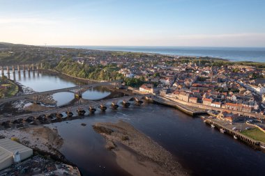 Berwick 'in Picturesque Sahil Kasabası Tweed Inn üzerinde İngiltere Havadan Görüldü