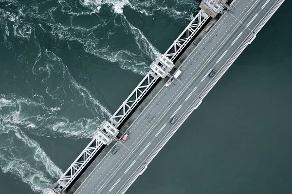 Barrage Onde Tempête Évacuant Eau Pendant Marée Haute — Photo