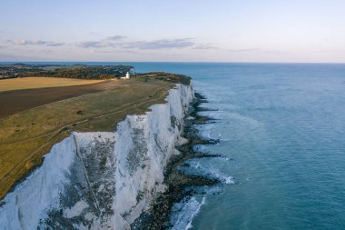 İngiltere 'deki Beyaz Dover Uçurumları Akşam Havası Görüntüsü