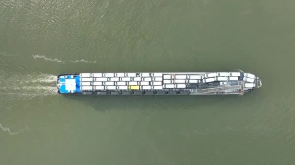 Ferries Que Transportan Nuevas Furgonetas Vehículos Mar — Vídeo de stock