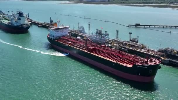 Fuel Tanker Vessel Offloading Depot Jetty — Stock Video