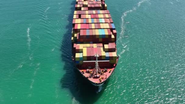 Πλοίο Εμπορευματοκιβωτίων Στη Θάλασσα Μετακίνηση Φορτίου Για Διεθνές Εμπόριο — Αρχείο Βίντεο