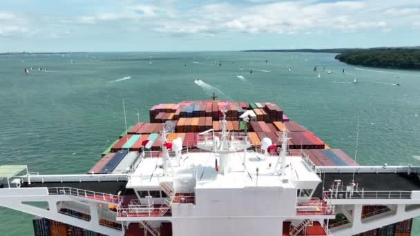 Fartygstransport Tusentals Containrar Som Transporterar Internationell Last — Stockvideo