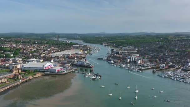 Cowes East Cowes Town Ostrově Wight Aerial View — Stock video