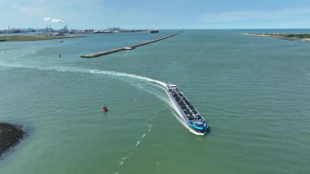 Navire Transport Fret Liquide Arrivant Port — Video