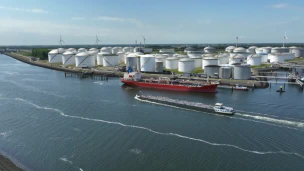 Navio Petroleiro Carga Líquida Que Transporta Carga Através Porto Roterdão — Vídeo de Stock