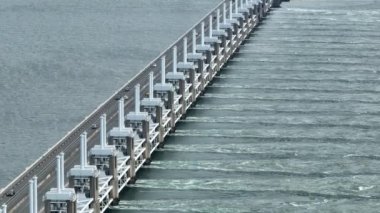 Doğu Scheldt Fırtına Dalgası Hava Bariyeri Görünümü