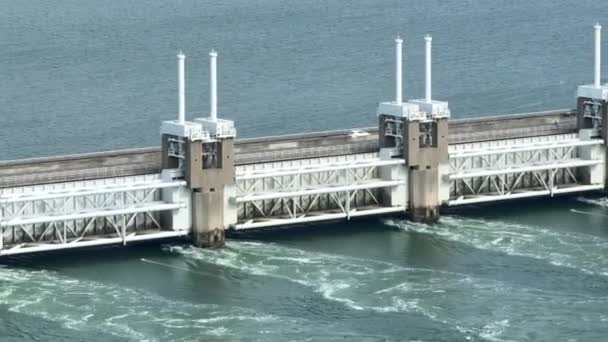 Stormvloedkering Ter Voorkoming Van Overstromingen Nederland Beschermen Tegen Opkomende Zeeën — Stockvideo