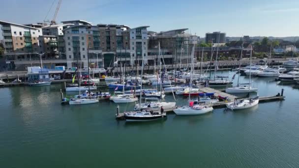 Poole Yacht Marina Quay Egy Tengerparti Halászvárosban Egyesült Királyságban — Stock videók
