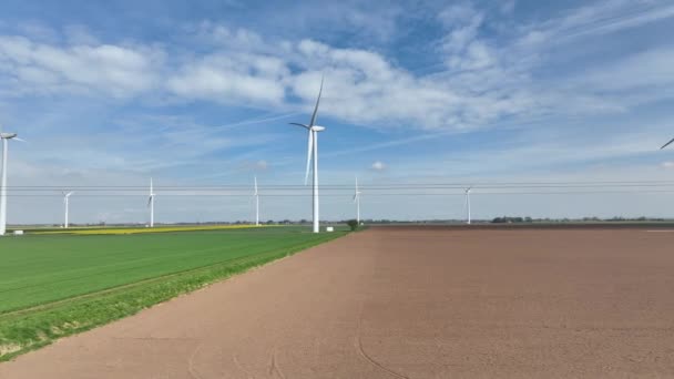 Досі Виробляється Електроенергії Вітровій Фермі — стокове відео