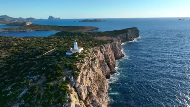 Farol Ilha Illa Conillera Ibiza — Vídeo de Stock