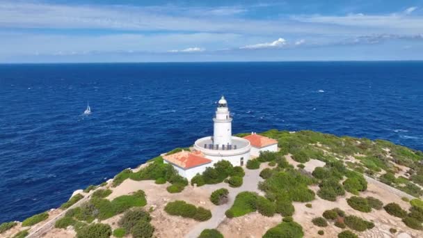 Lighthouse Tall Cliff Overlooking Mediterranean Sea — Stock Video