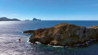 Ibiza 'nın batı kıyısındaki küçük ada.