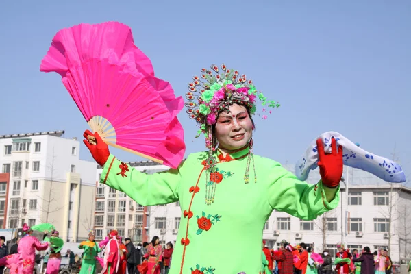 Spectacles de Yangko lors de la fête du printemps, Chine du Nord . — Photo