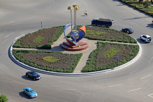 Traffic circle in a city — Stock Photo, Image