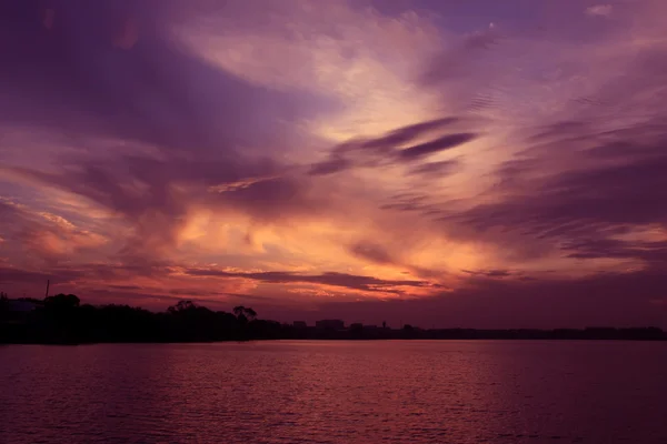 河夜景 — 图库照片