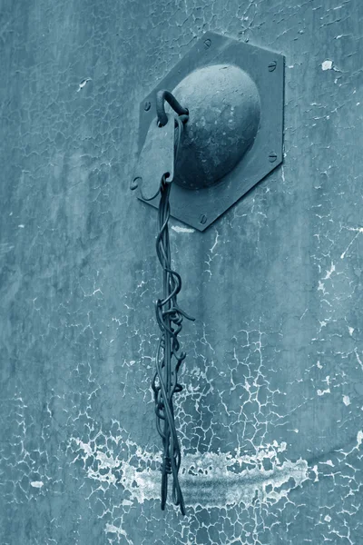 Circle in the iron door — Stock Photo, Image