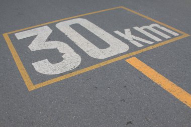 hız sınırı işareti 30