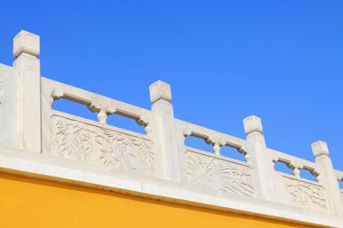 beyaz mermer korkuluklar