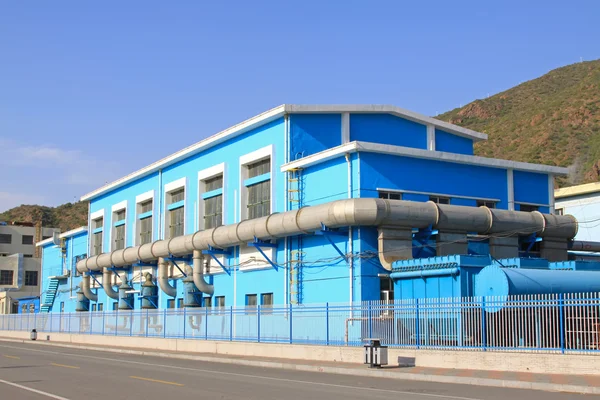 Productie fabrieksgebouw buitenkant in china — Stockfoto