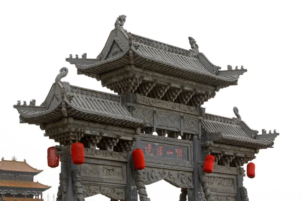 Porta de entrada memorial, arquitetura tradicional chinesa antiga em um — Fotografia de Stock