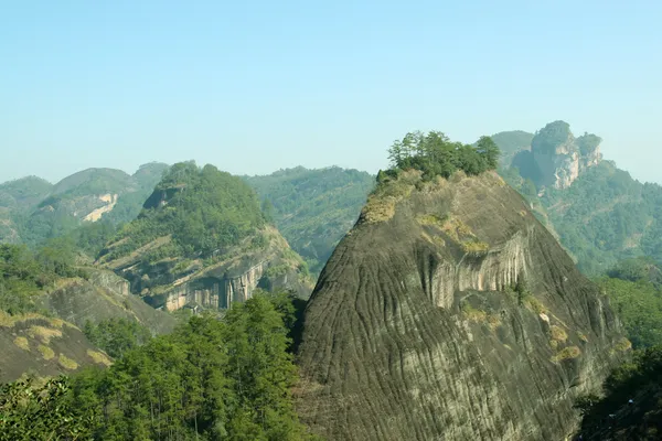 Naturalne krajobrazy, góry wuyi, prowincji fujian, Chiny — Zdjęcie stockowe