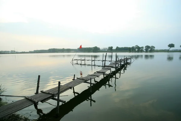 Paesaggio fluviale — Foto Stock