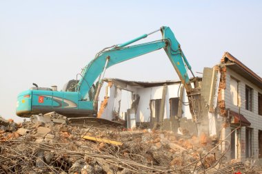 Ekskavatör inşaat enkaz içinde site kadar temiz