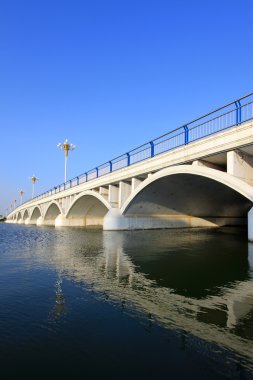 bir Nehri Köprüsü