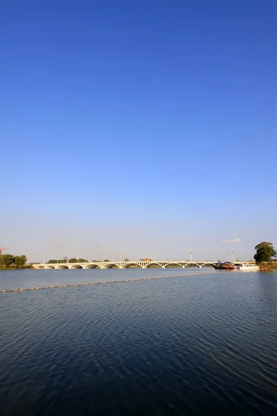 Bridge across a river — Stock Photo, Image