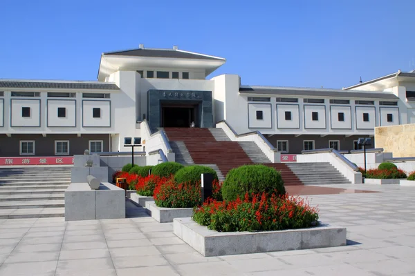 Chinese architecture scenery in a park — Stock Photo, Image