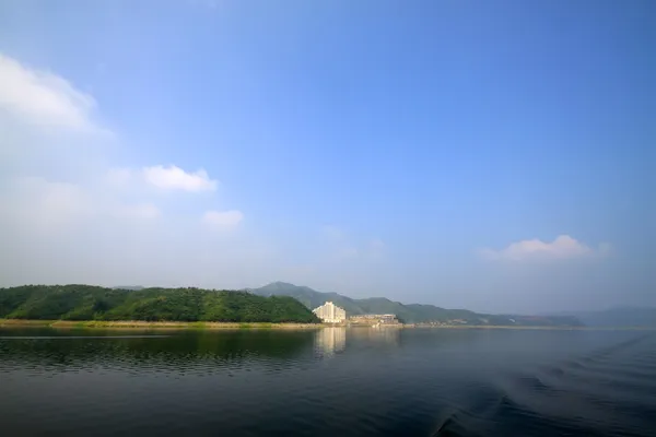 Reservoir scenery — Stock Photo, Image