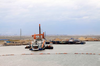 büyük önemsiz absorbe