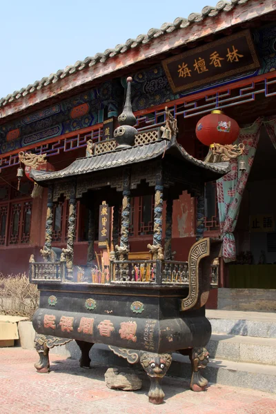 Wierookvat in een tempel — Stockfoto