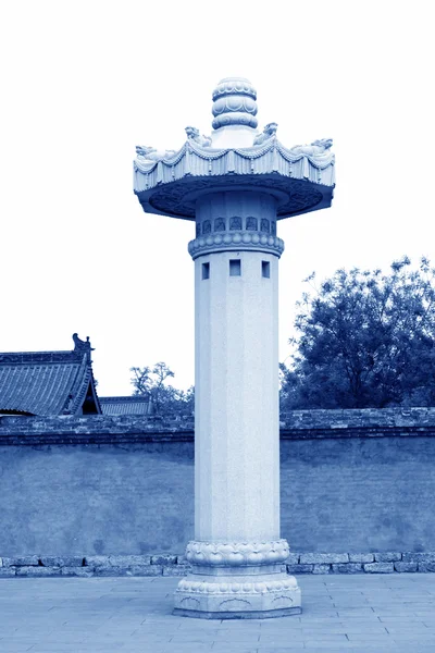 Ancien style de bâtiment en pierre traditionnelle chinoise — Photo