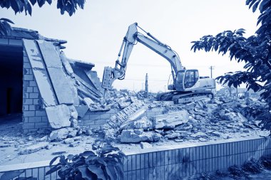 Ekskavatör inşaat enkaz içinde site kadar temiz