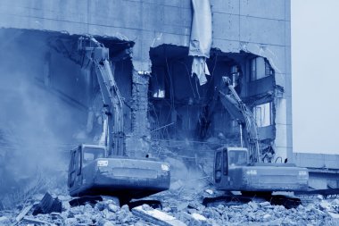 Ekskavatör inşaat enkaz içinde site kadar temiz