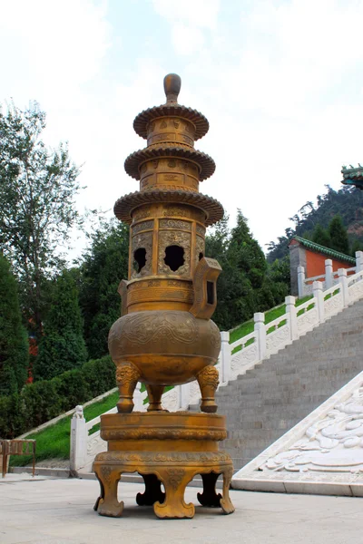Huge censer in a temple — Stock Photo, Image