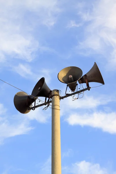 Loudspeaker in the blue sky — Stock Photo, Image