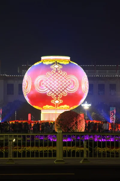 Lanterne rouge dans tiananmen place de pékin, Chine — Photo
