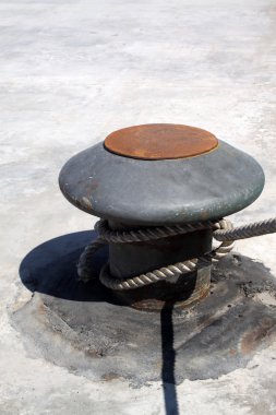 demirleme pier rıhtım içinde