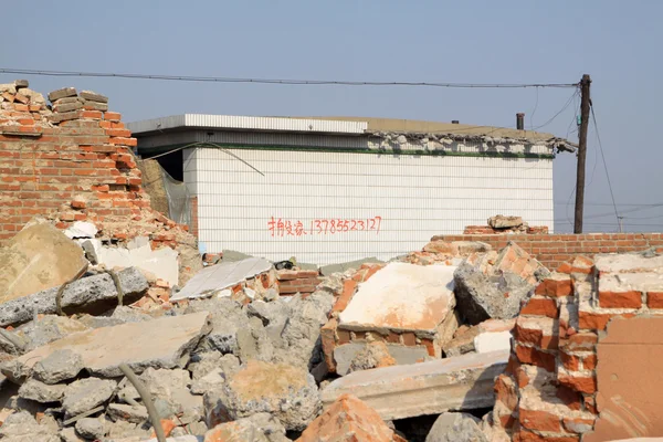 Materiais de demolição de habitação — Fotografia de Stock