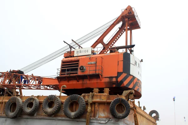 Ship's rail on the tyres — Stock Photo, Image