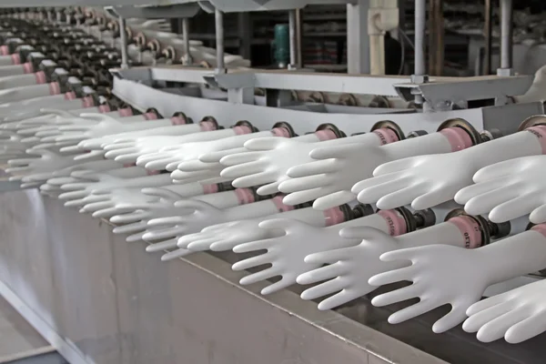 アクリロニ トリル ・ ブタジエン ・手袋製造ライン — ストック写真