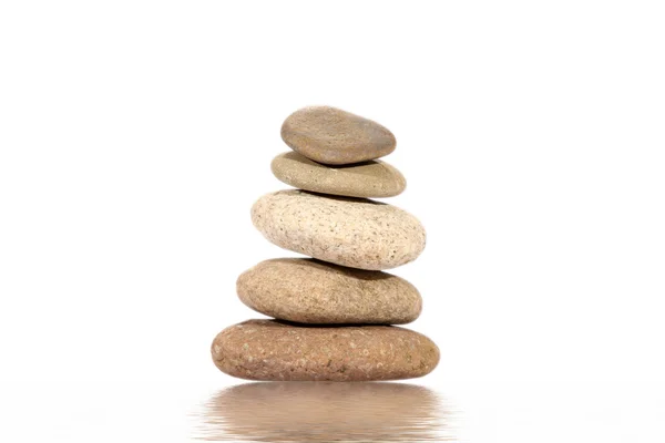 Pebbles stack pattern and reflection — Stock Photo, Image