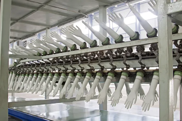 Línea de producción de guantes de PVC — Foto de Stock