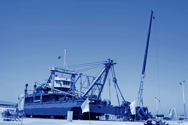 Barco de dragado cortador —  Fotos de Stock