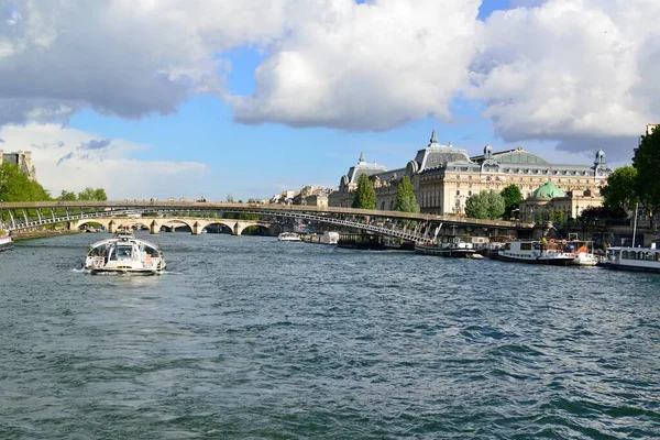 Caminhe Pelo Rio Sena Paris — Fotografia de Stock