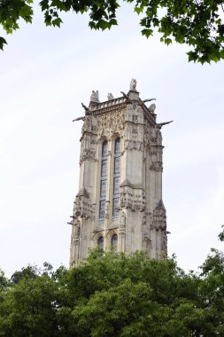 Paris geri dönmek isteyeceğin bir şehir.